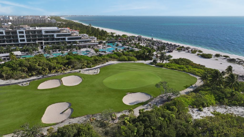 ATELIER Beach Golf Panorama