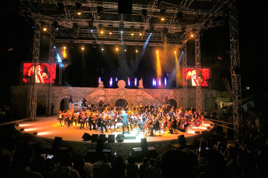 Altos-Chavon-Ampitheater-Performance