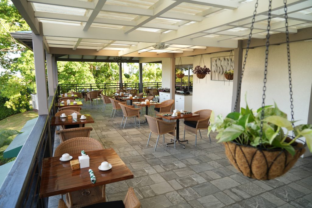 Dining 2