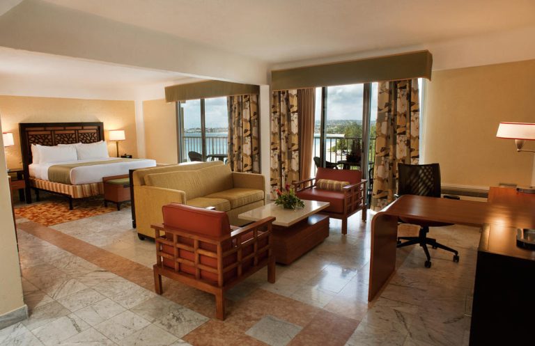 SetRatioSize10241024-Aquatica-Carlisle-Junior-Suite