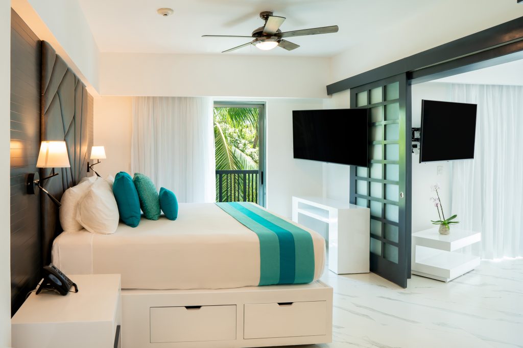 The Fives Beach Three Bedroom Penthouse9